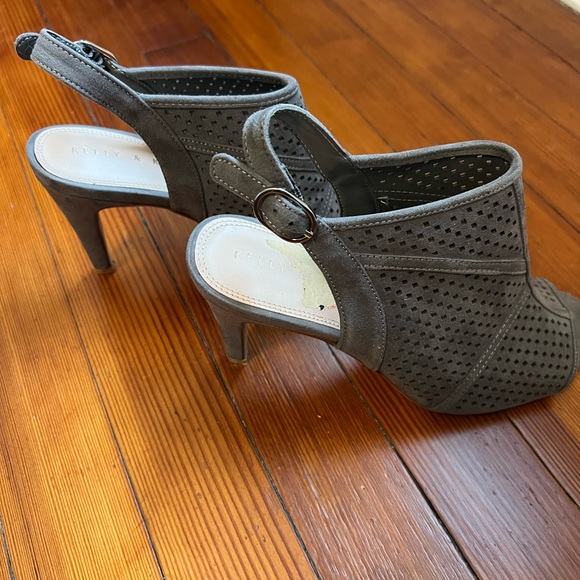 Open Toe Bootie heels - Picture 3 of 4